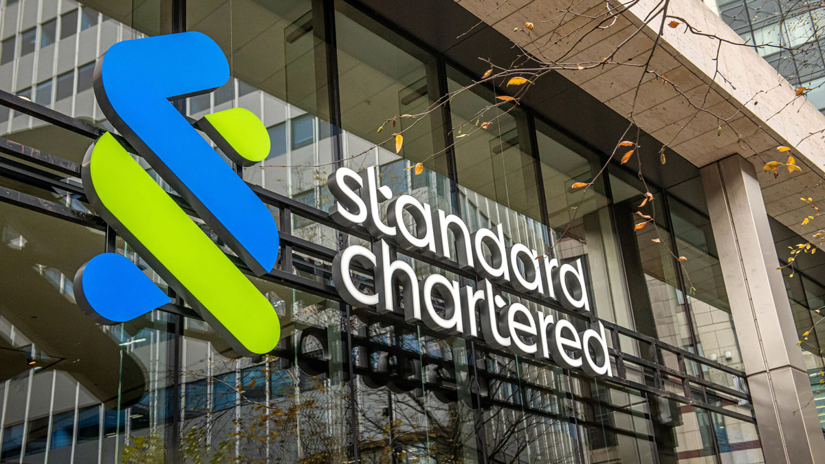 Банк Standard Chartered відкриє підрозділ із торгівлі біткоїном і Ethereum / Фото: Мінфін