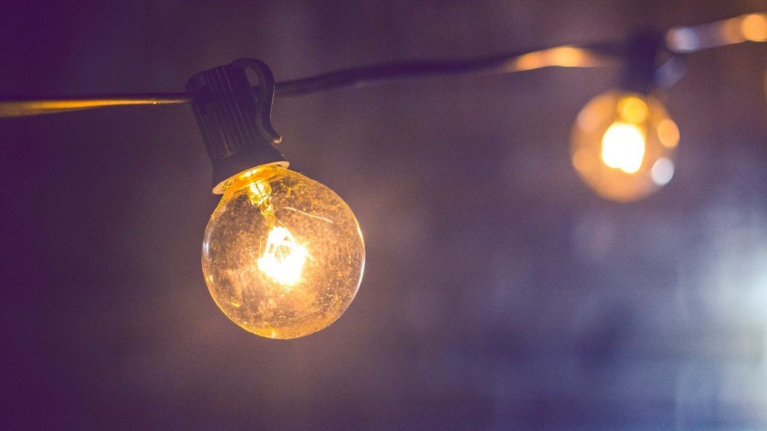 Українцям розказали, чи піднімуть тарифи на світло для населення з 1 листопада