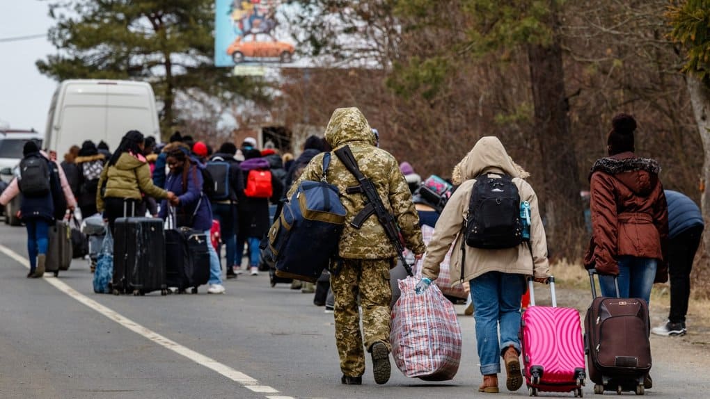 Озвучена кількість біженців, які можуть не повернутися в Україну