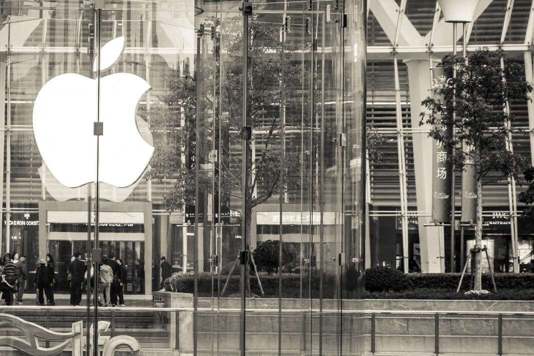 Apple виходить на ринок розумних хабів: перший пристрій з'явиться у 2025 році, преміум-версія - згодом / Фото: Freepik