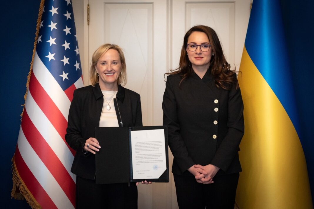 Юлія Свириденко та Джулі Девіс / Фото: Facebook-сторінка Юлії Свириденко