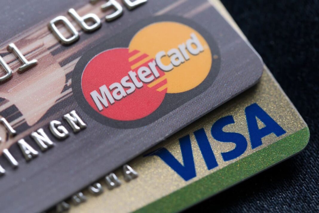 Visa та Mastercard / Фото: Depositphotos
