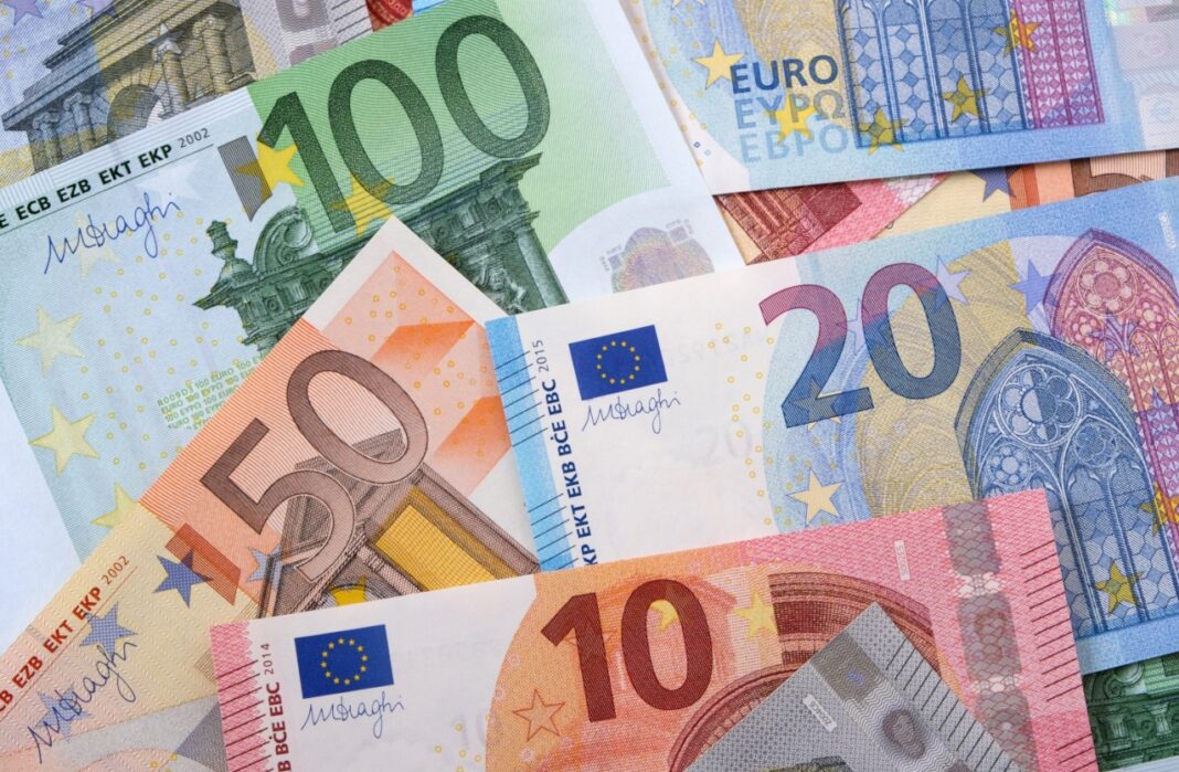 Євросоюз зменшує на 1,5 млрд євро фінансову допомогу Україні