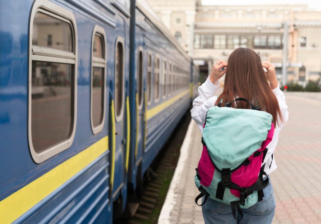Укрзалізниця пояснила, чому квитків на потяг усім бажаючим не вистачає