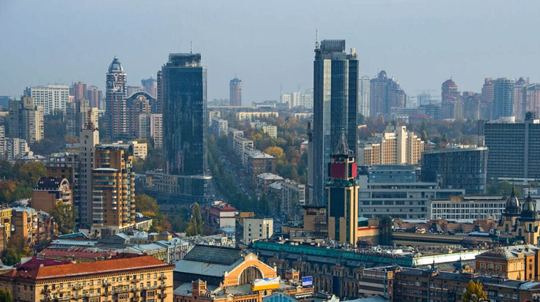 Хмарочоси Парус і Гулівер у Києві / Фото: Depositphotos