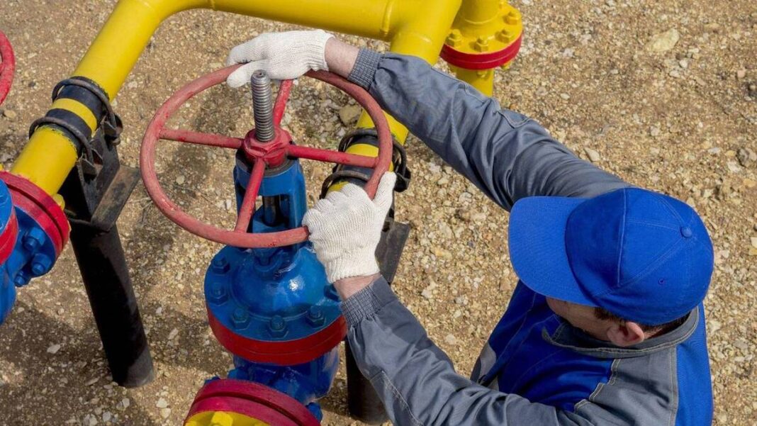 Україна планує наростити імпорт газу на 30% через удари РФ / Фото: depositphotos
