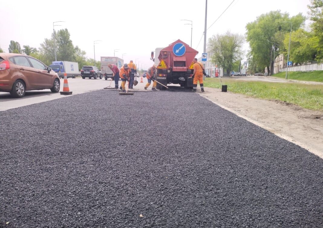 Уряд виділив 700 млн грн на ремонт доріг