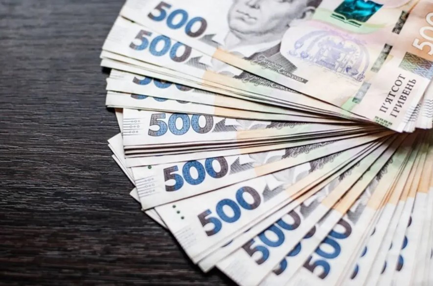 Викладачі вишів отримають надбавки до зарплати до кінця січня