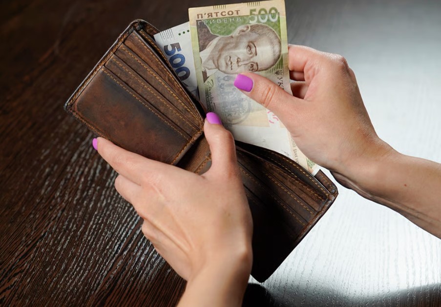 Понад 62% українців мають доходи до 15 тис. грн