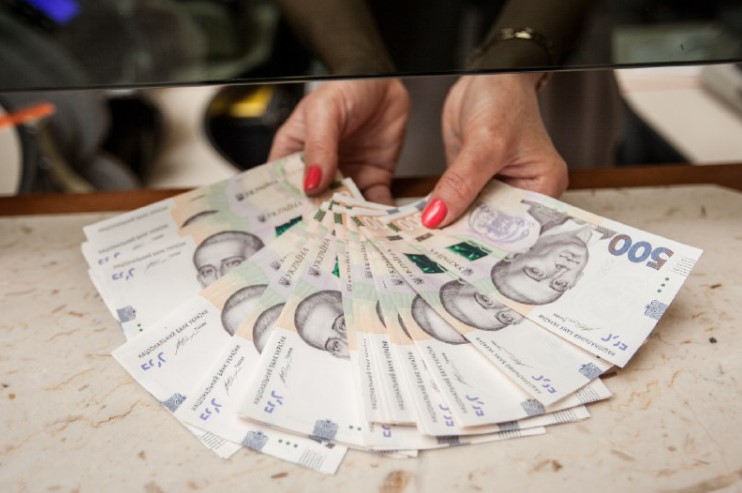 Борги українців по мікрокредитах за рік зросли на 7,7 млрд грн