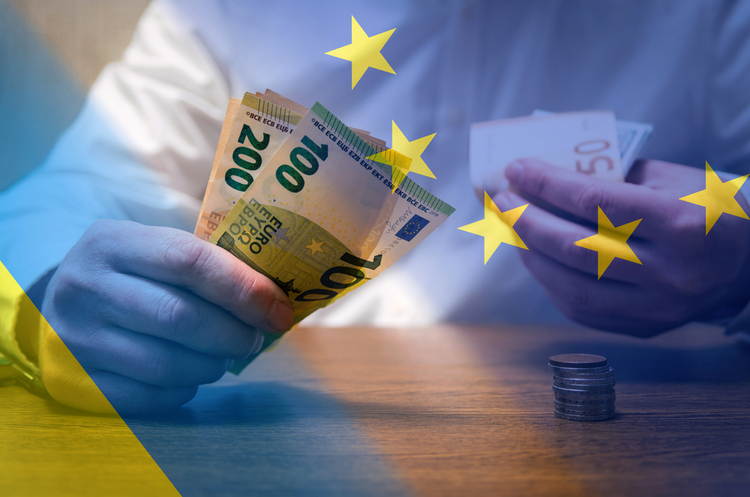 Майже половина українців готова до підвищення податків на вимогу ЄС