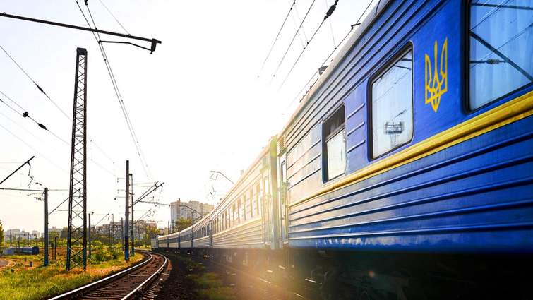 В Укрзалізниці з початком літа збільшився дефіцит білетів