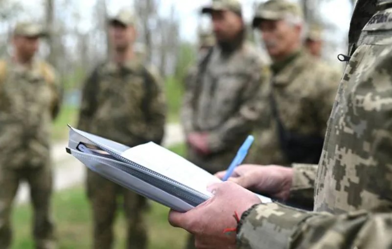 МОУ пояснило принцип нарахування відстрочок за новими контрактаими