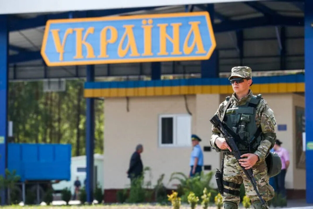 Кордон України
