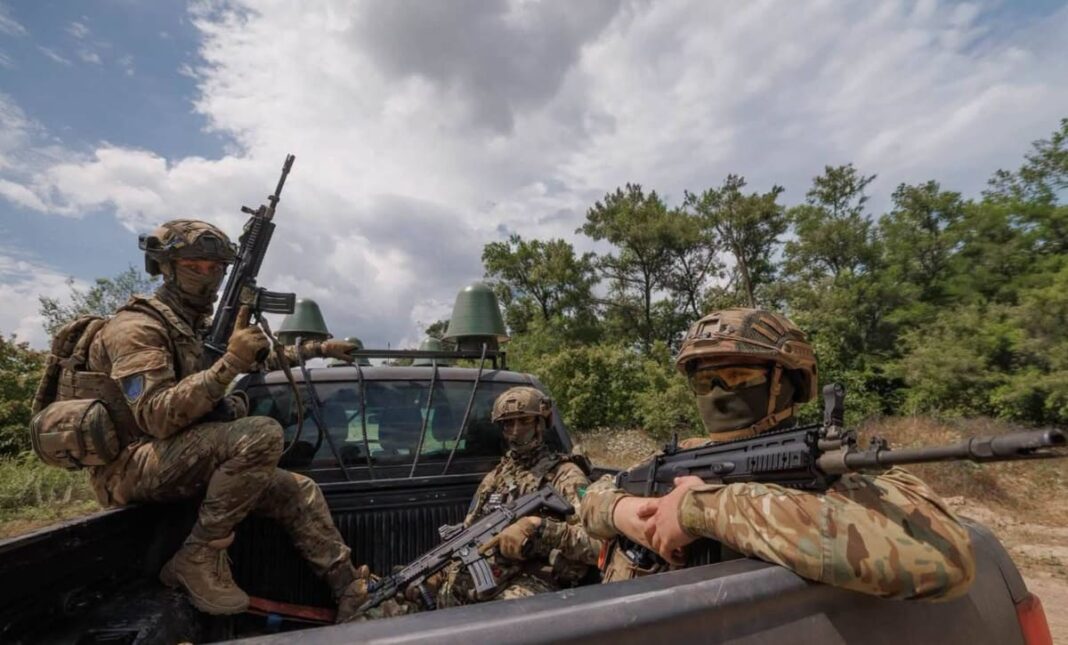 Військові в Україні